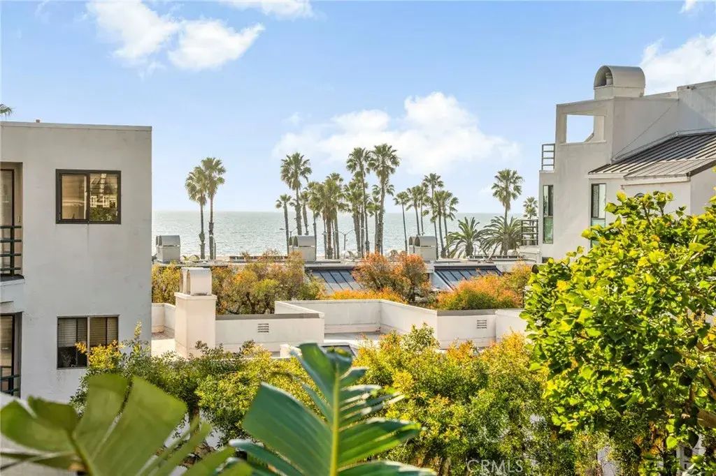 2930 Neilson Way 407, Santa Monica
