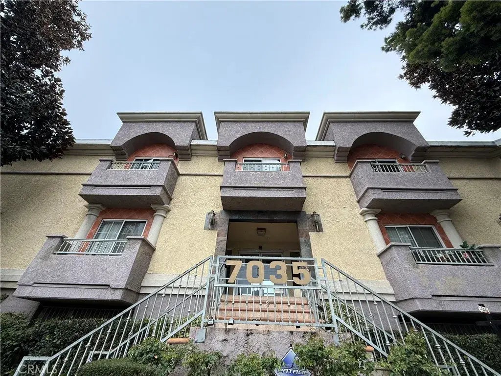 7035 Woodley Avenue 116, Van Nuys