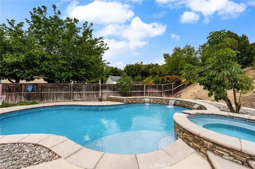 25149 Dogwood Court, Corona