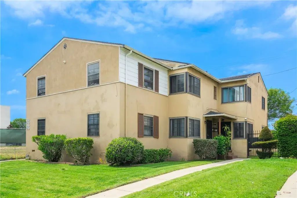 9027 Ramsgate Avenue, Los Angeles