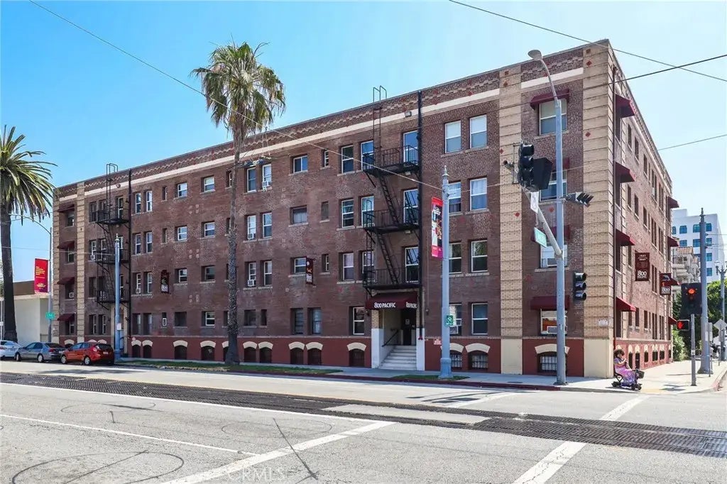 800 Pacific Avenue 404, Long Beach