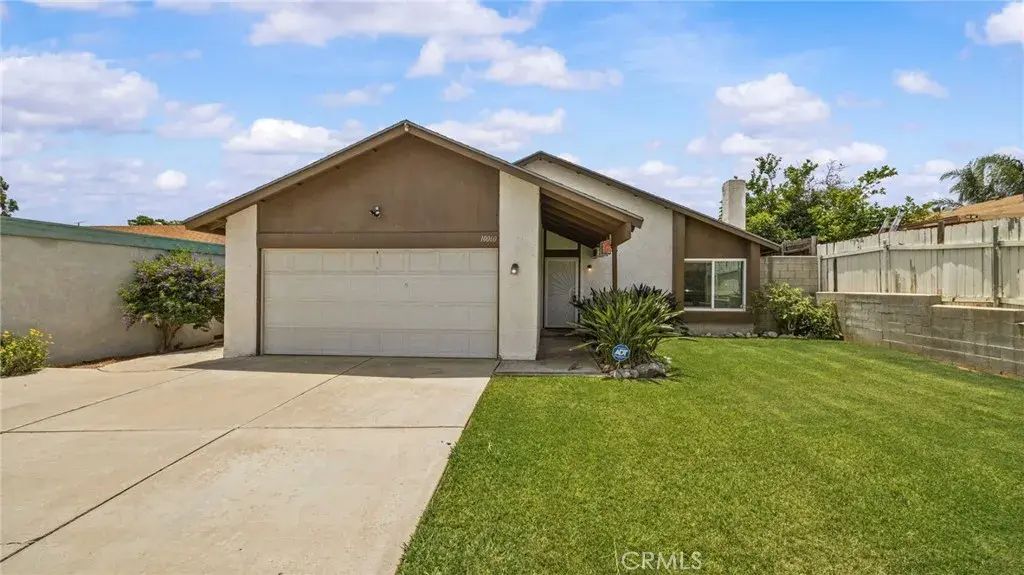 10060 Hillsborough Lane, Riverside