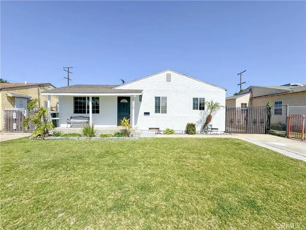 2110 N Corlett Avenue, Los Angeles