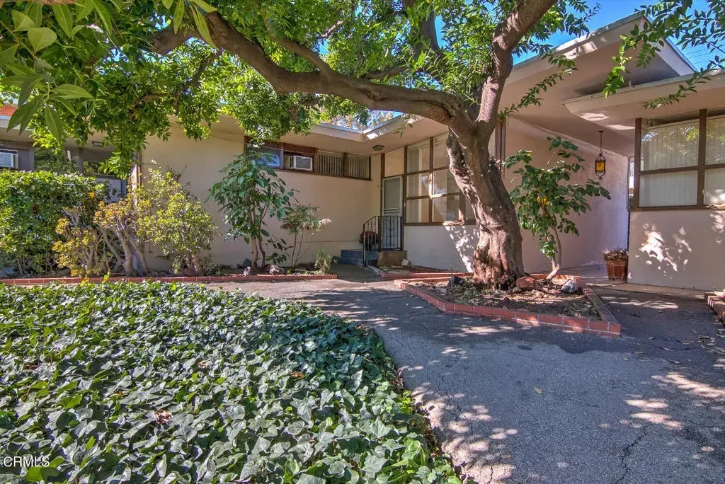 58 Avenue 64, Pasadena