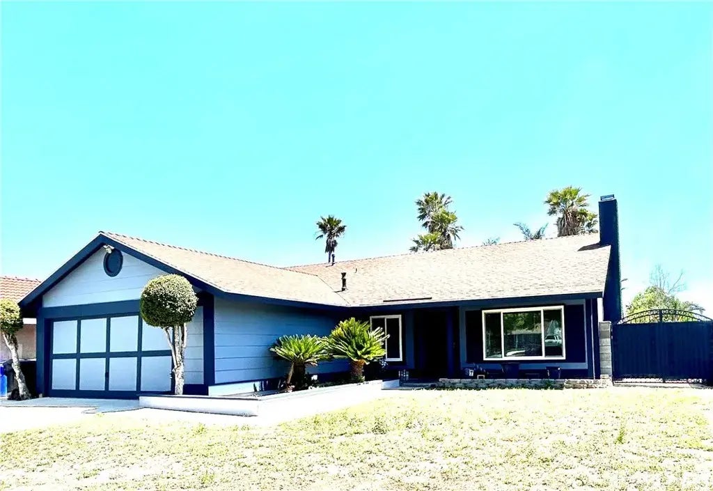 16373 Montgomery Ave, Fontana