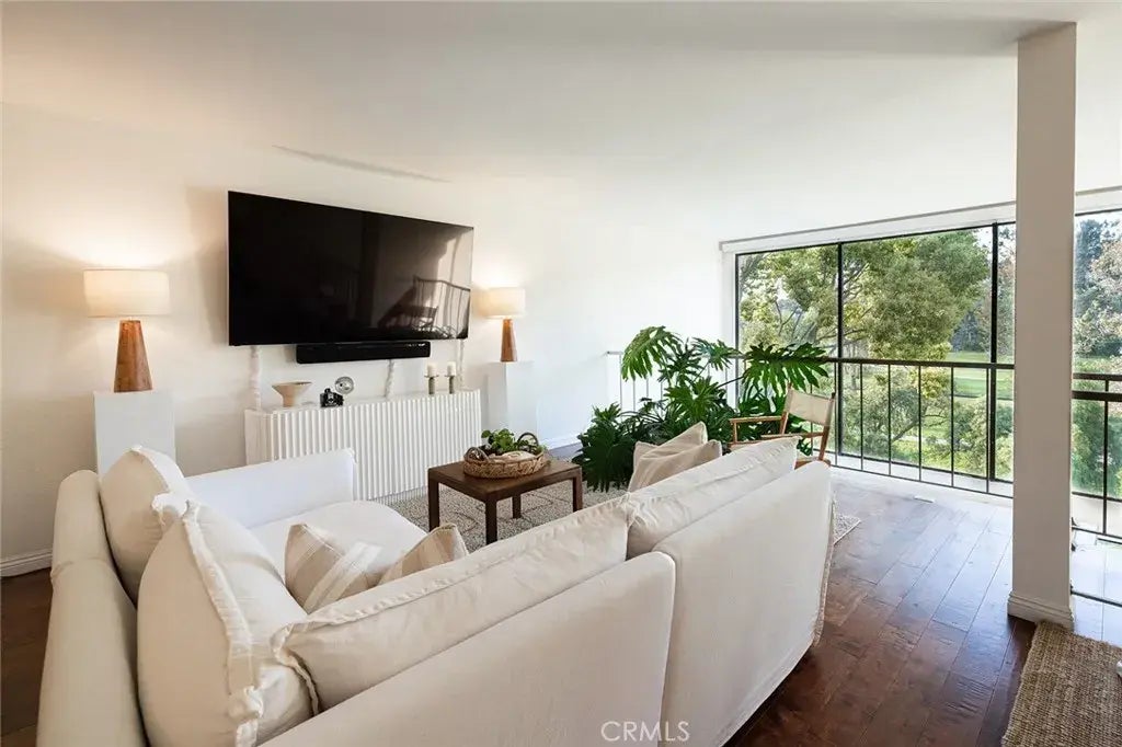 2564 Navarra Drive 108, Carlsbad