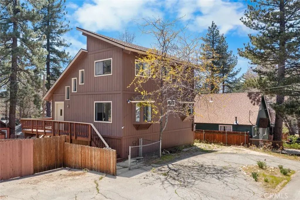 32947 Squirrel Lane, Arrowbear