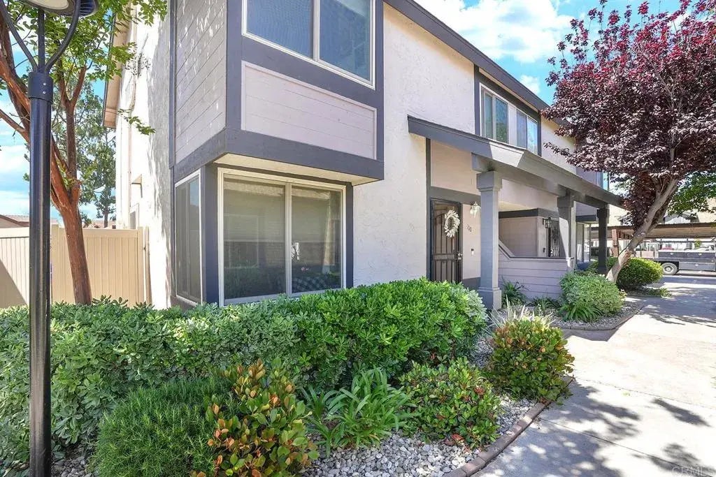 2372 Tocayo Ave 100, 