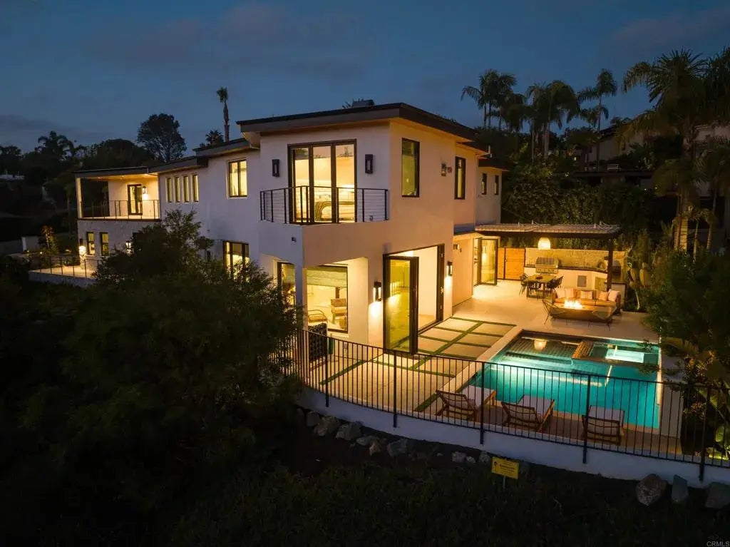 417 Warwick Avenue, Cardiff By The Sea