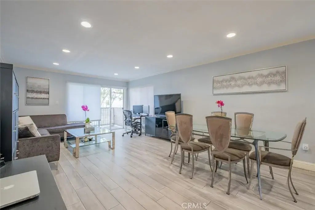 1517 E Garfield Avenue 94, Glendale