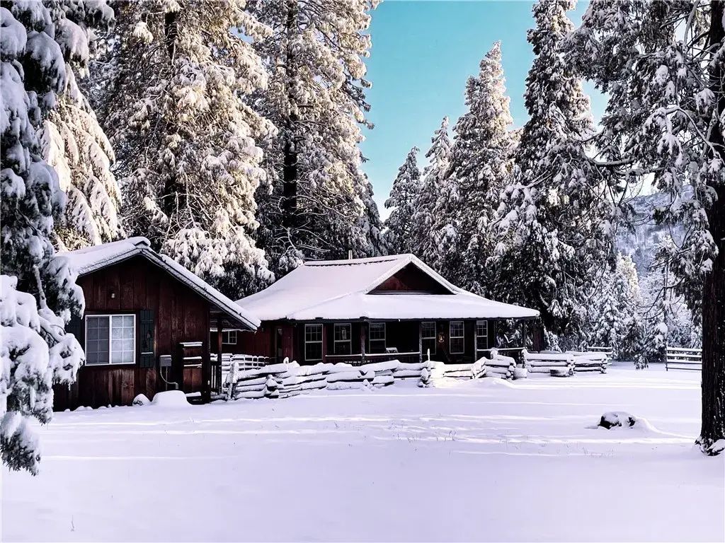 7072 Cranes Nest Road, Mariposa