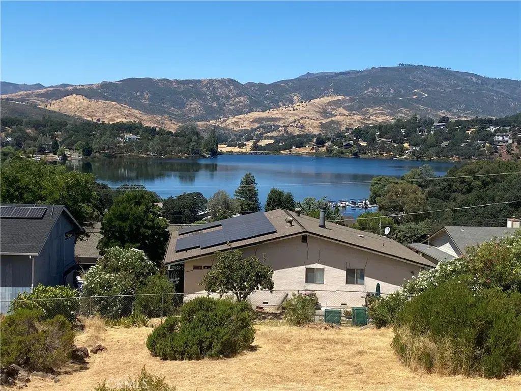 17211 Meadow View, Hidden Valley Lake