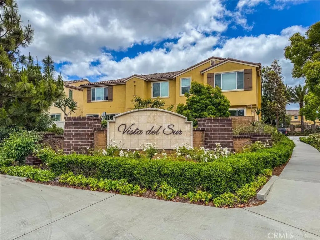 5485 San Roberto, SOUTH SD