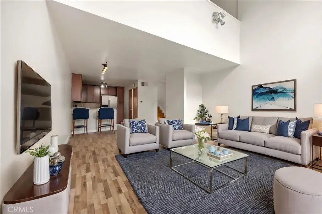 1088 Cabrillo Park Drive A, Santa Ana