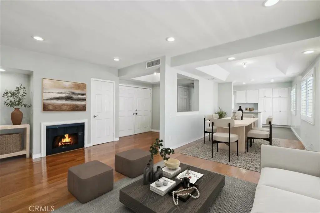 13220 Valleyheart Drive 106, Studio City