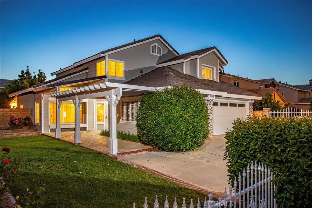 45345 Pickford Avenue, Lancaster