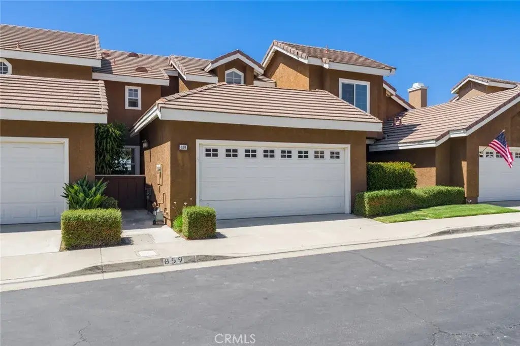 859 S Sapphire Lane, Anaheim Hills