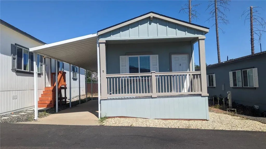 1354 Elliott 9, Paradise