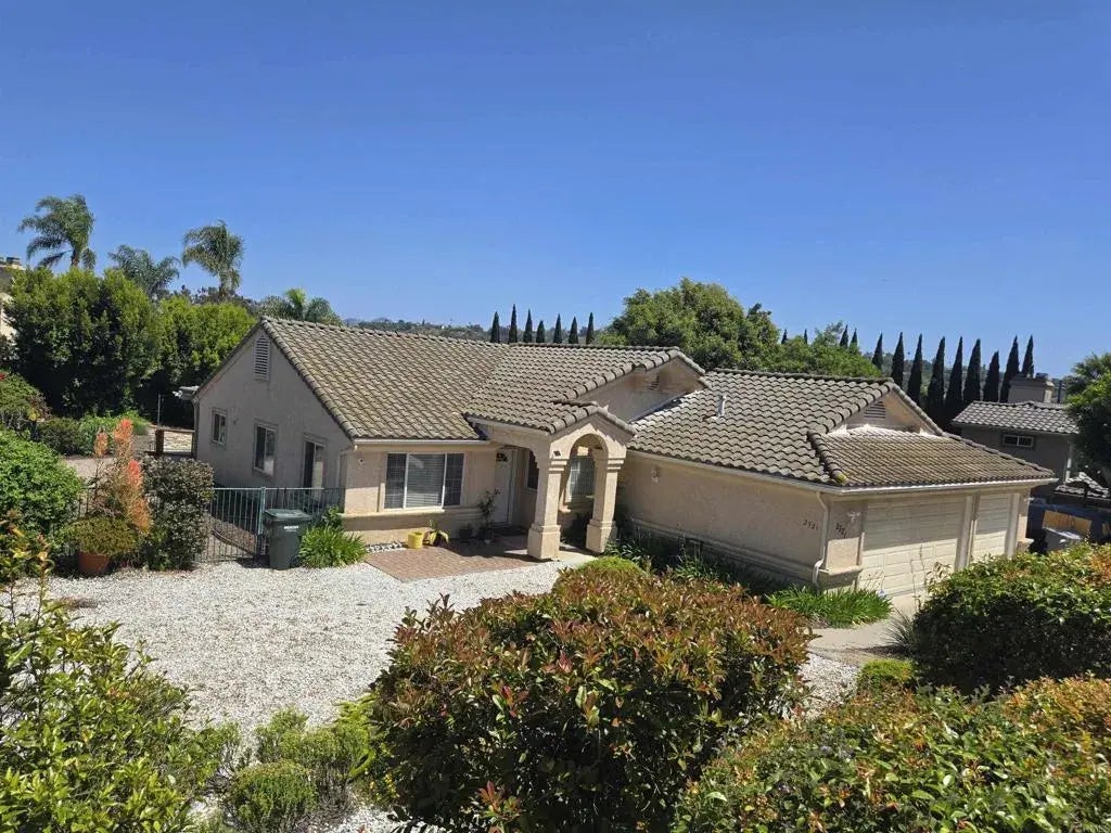 2521 Lynn Way, Vista