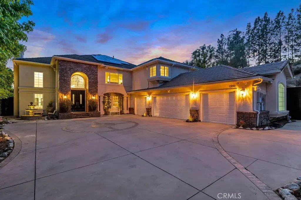 21141 Brunnell Court, Topanga