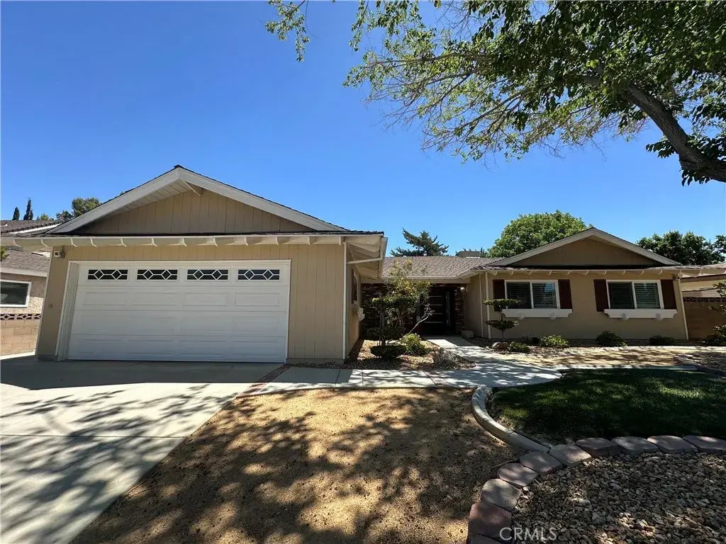 44124 Galion Avenue, Lancaster