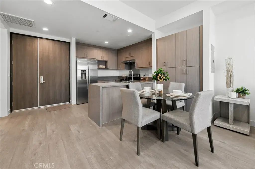168 S Monterey Street 313, Alhambra