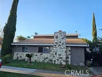 221 E 25th Street 2, Long Beach