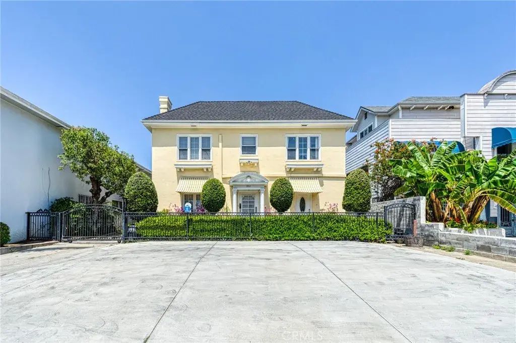 851 Crenshaw Boulevard, Los Angeles