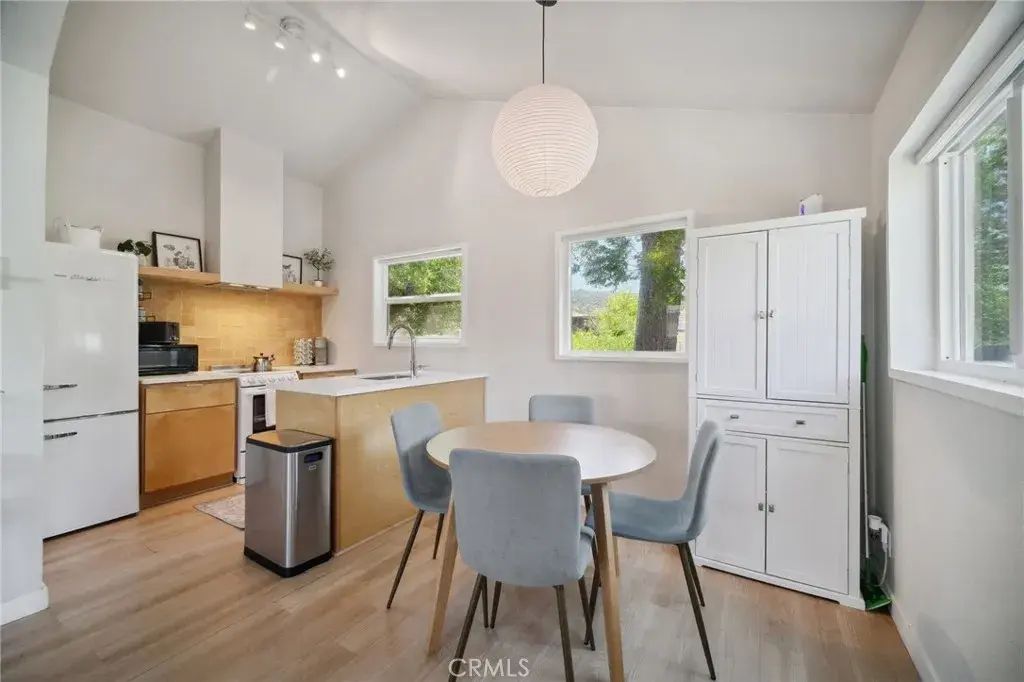 18133 Ellstree Drive, Lake Hughes