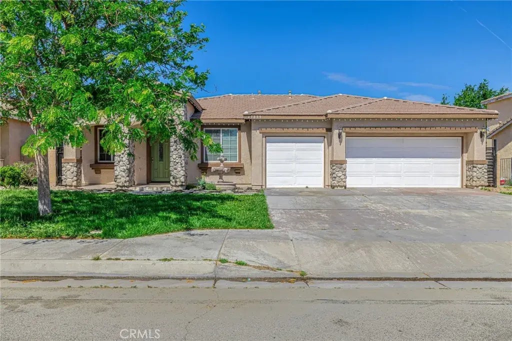 43839 58th Street West, Lancaster