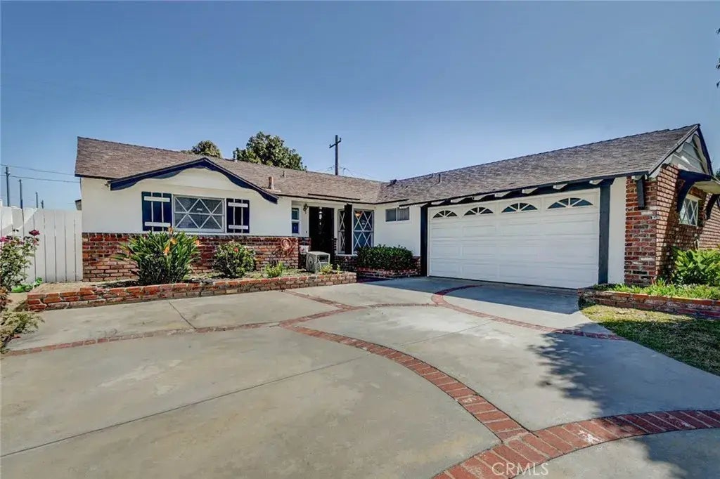 2945 W Bridgeport Avenue, Anaheim