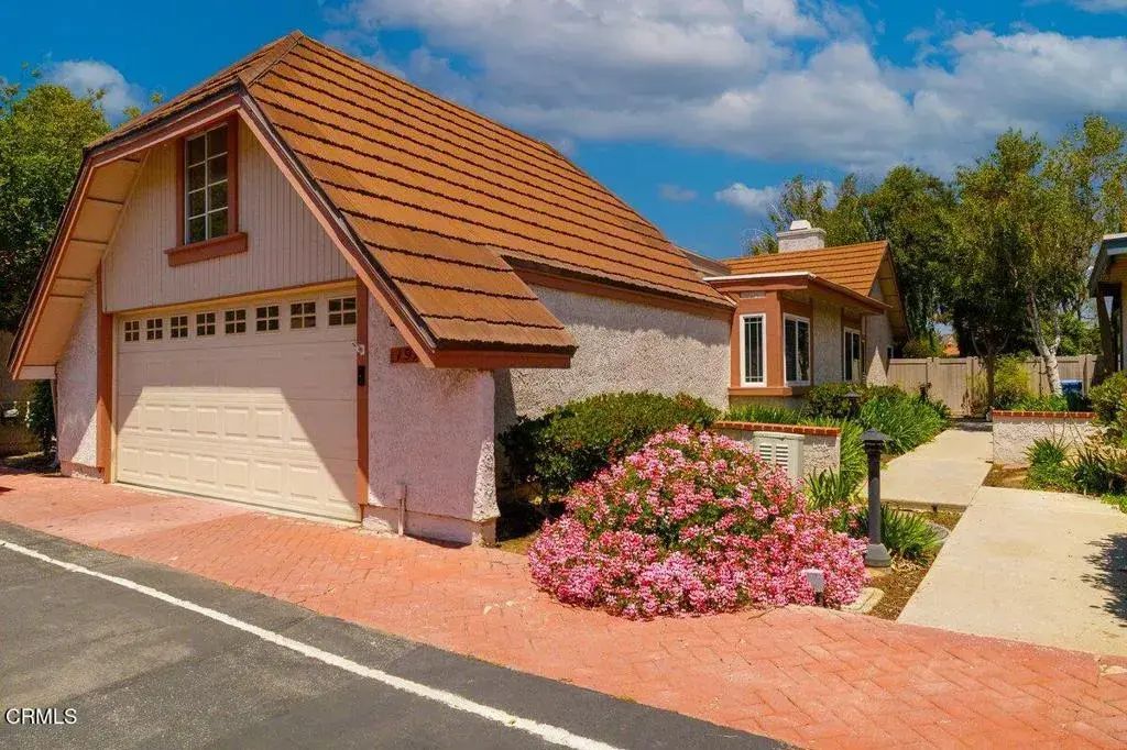 1976 Suntree Lane A, Simi Valley