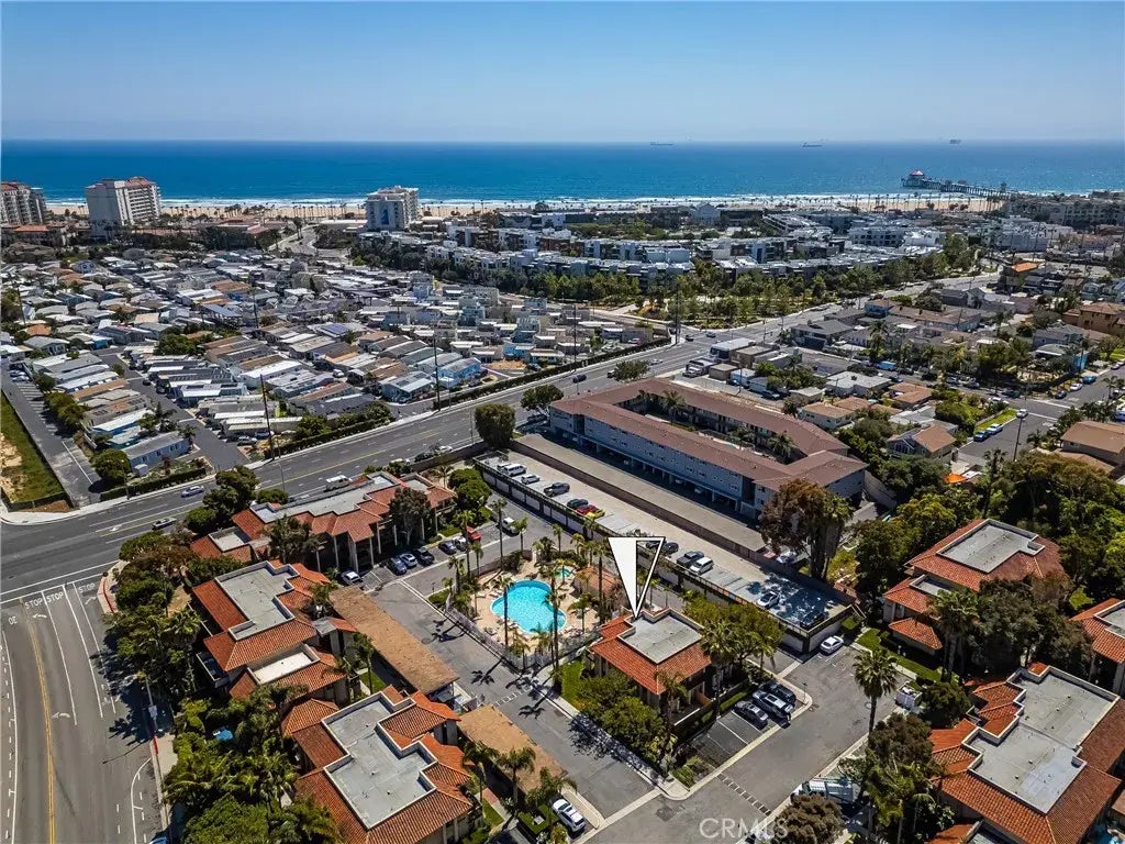7648 Bay Drive 201, Huntington Beach
