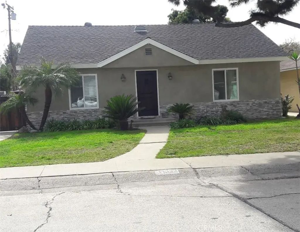 11022 Maple Street, Whittier