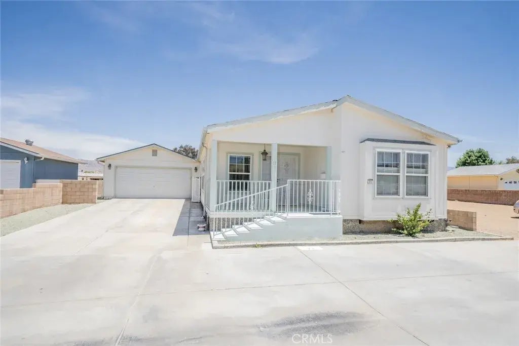 22241 Nisqually 71, Apple Valley