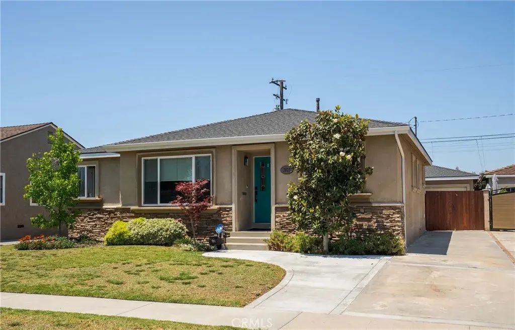 3823 Carfax Avenue, Long Beach