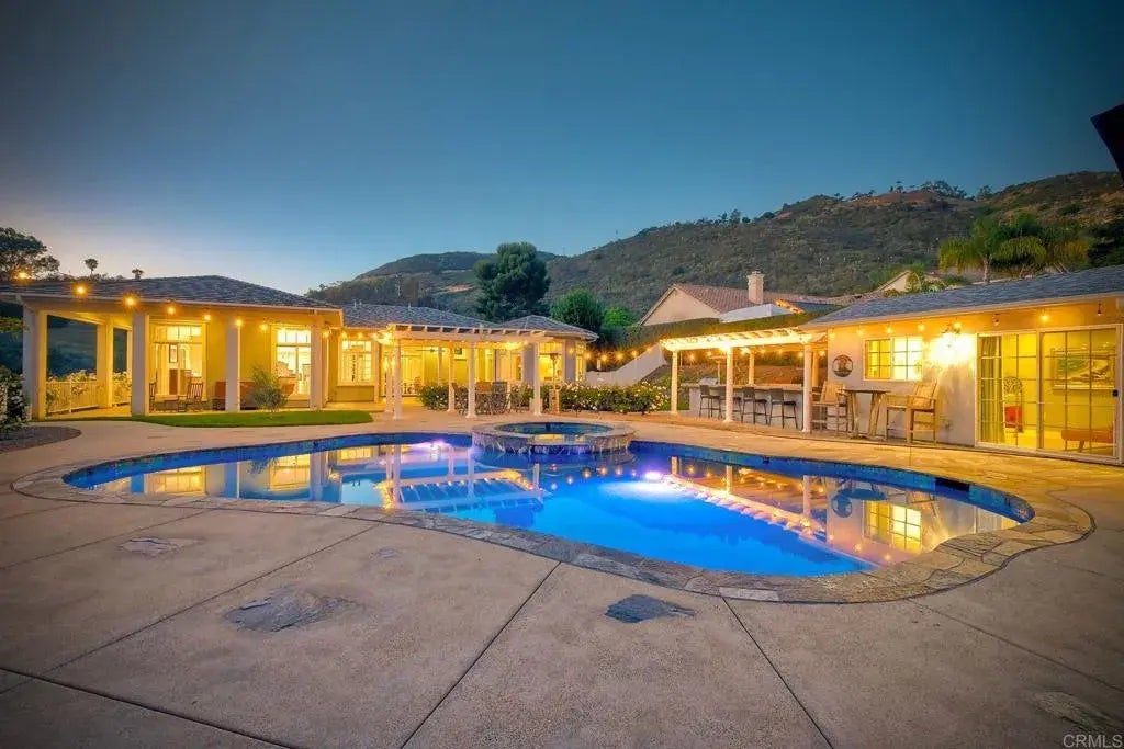 2507 Walinca Way, Vista