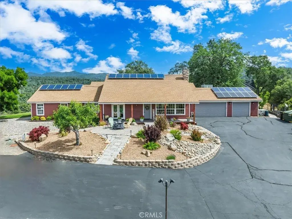 47527 Miami Highlands Drive, Oakhurst