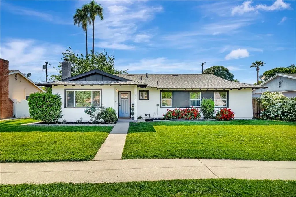 7741 Shoup Avenue, West Hills