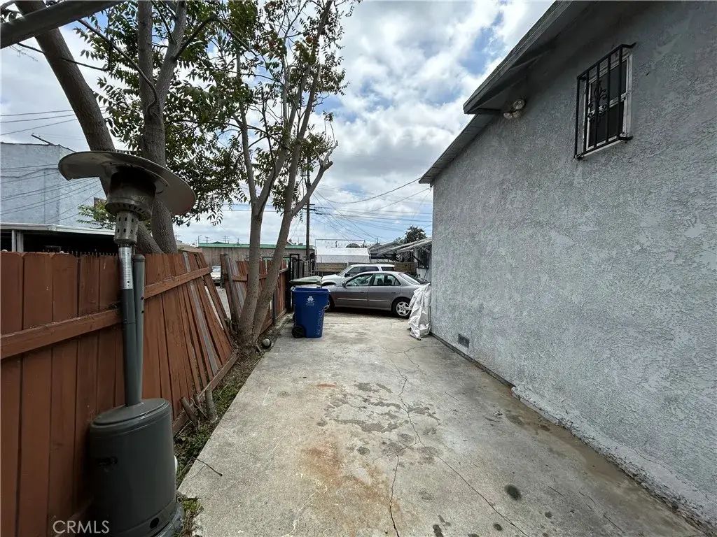 1260 E 49th Street, Los Angeles
