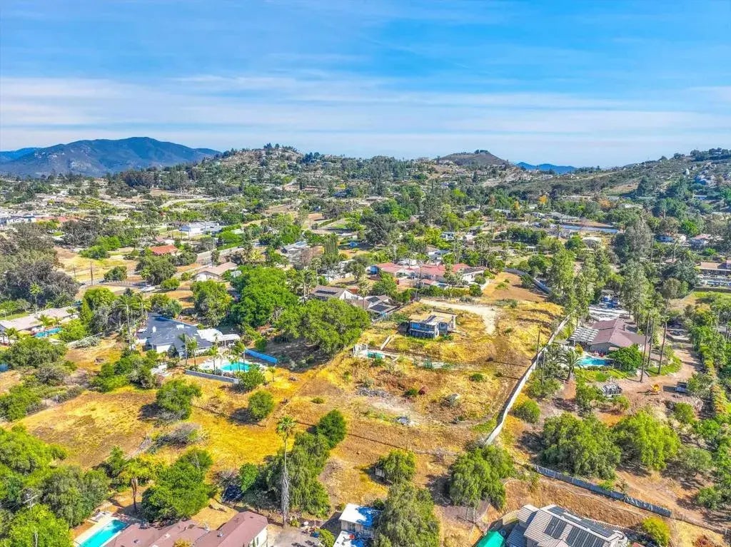 802 Vista Grande Road, El Cajon