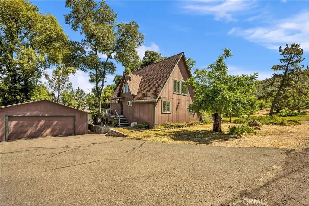 3595 Lake View Estates Drive, Kelseyville