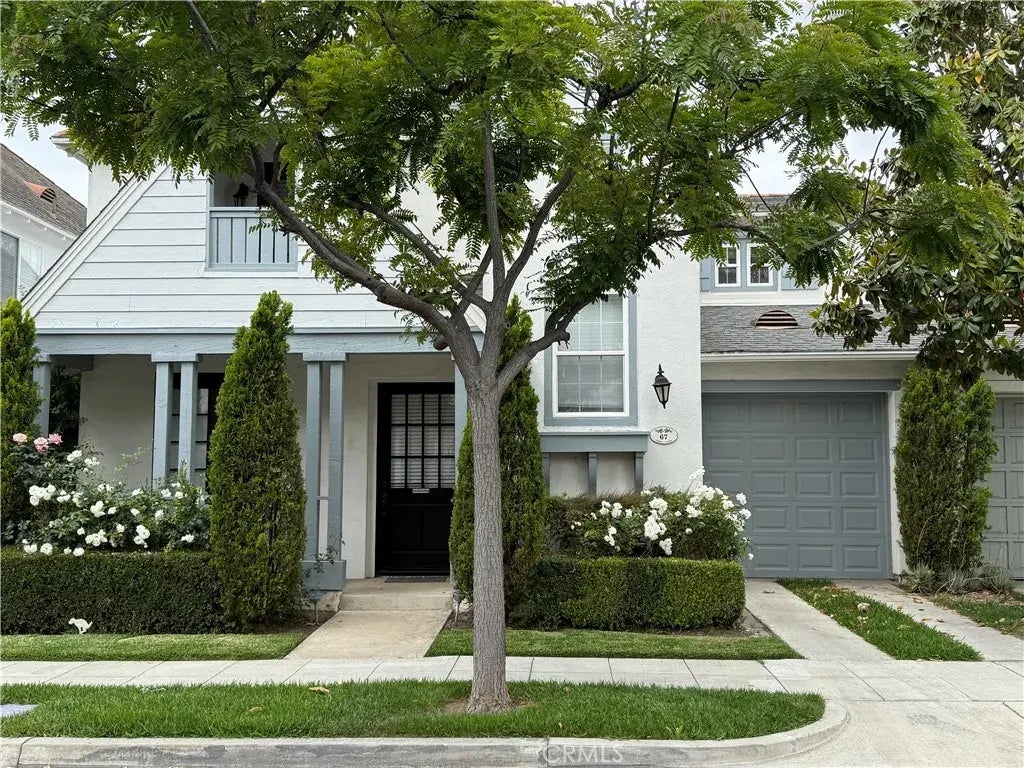 67 Essex Lane, Irvine