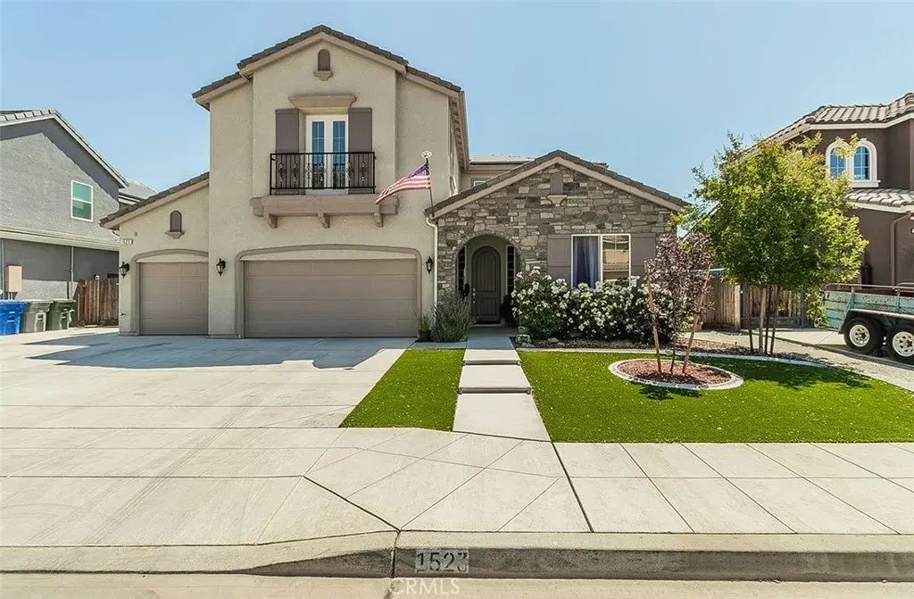 1523 N Ryan Avenue, Clovis