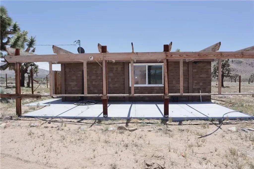 26371 Nalatapa Road, Apple Valley