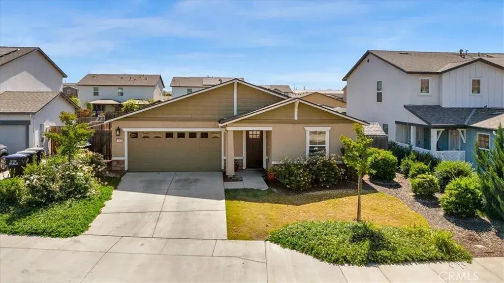 2520 S Spruce Street, Visalia