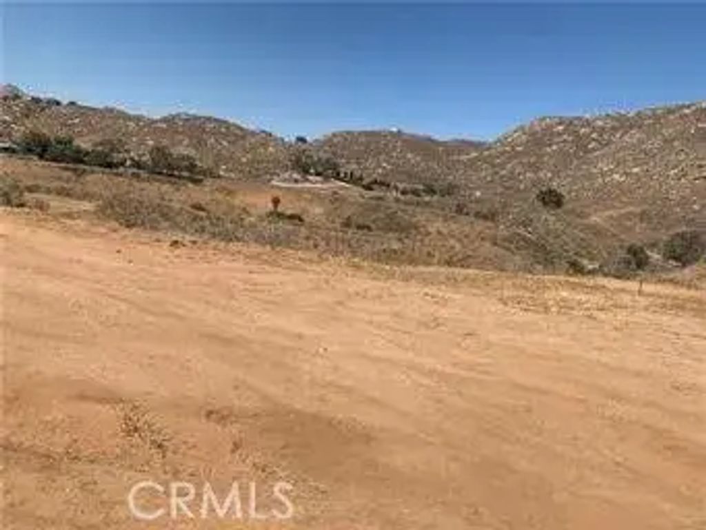 1 Luane, Colton