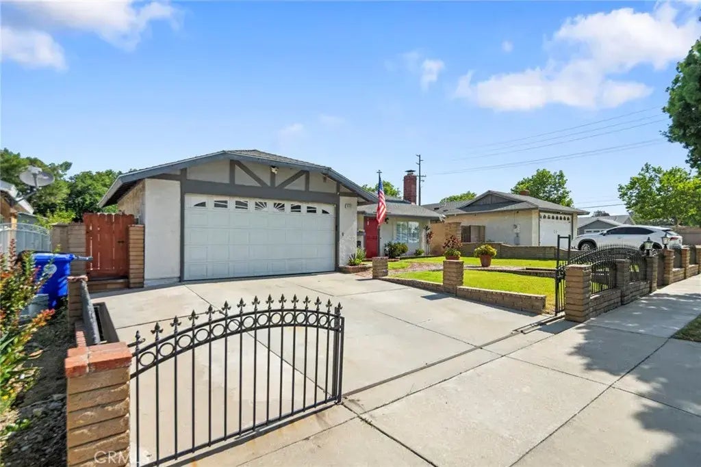 16080 San Jacinto Avenue, Fontana