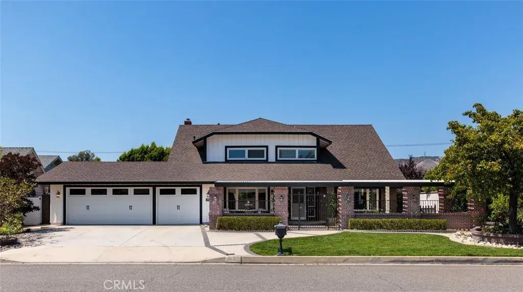 5941 E Valley Forge Dr., Orange