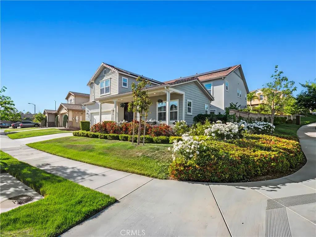 22385 Midtown Court, Saugus